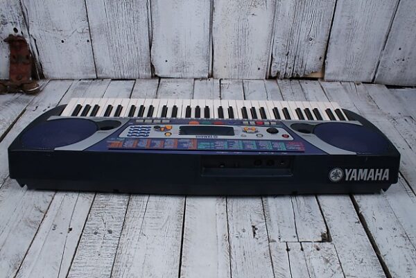Dan organ Yamaha PSR 260 4
