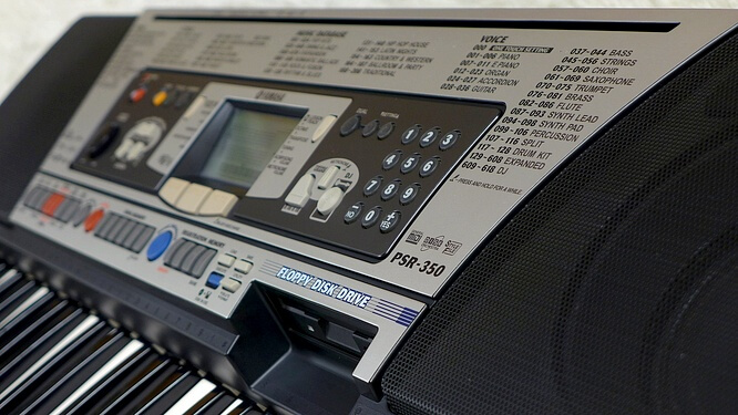 Đàn organ Yamaha PSR-350
