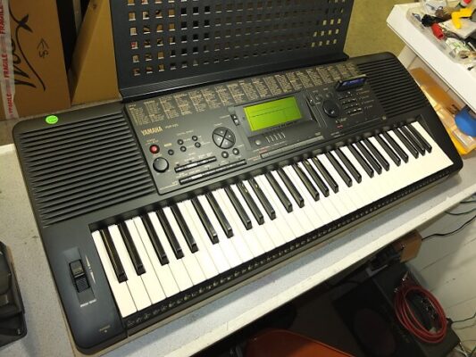 Đàn organ Yamaha PSR-520