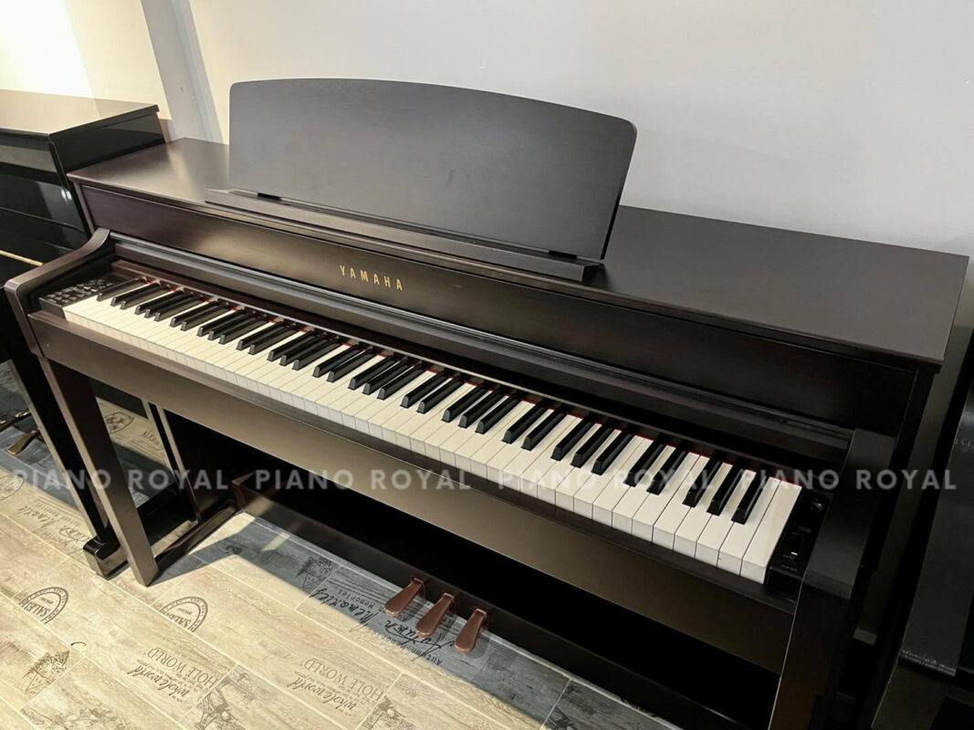 Đàn Piano Điện Yamaha CLP575