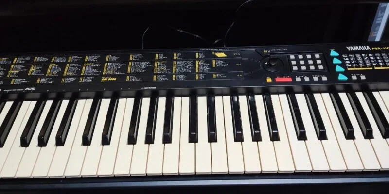 Đàn organ Yamaha PSR-110