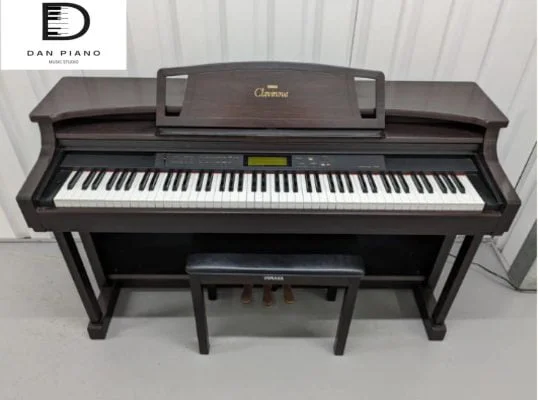 Yamaha Clavinova CLP-811