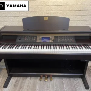 Yamaha CVP-204