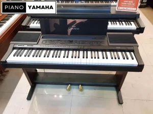 Yamaha CVP-5