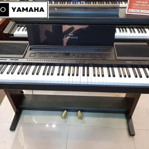 Yamaha CVP-5