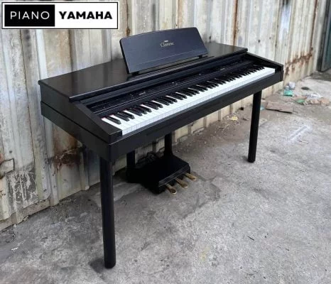 Yamaha CVP-75