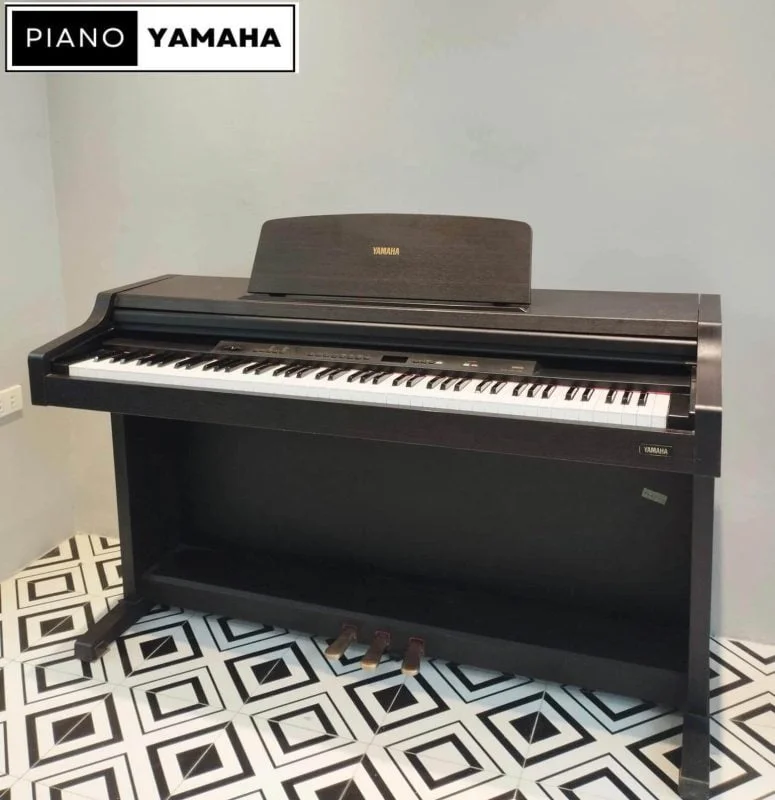 Yamaha J3000